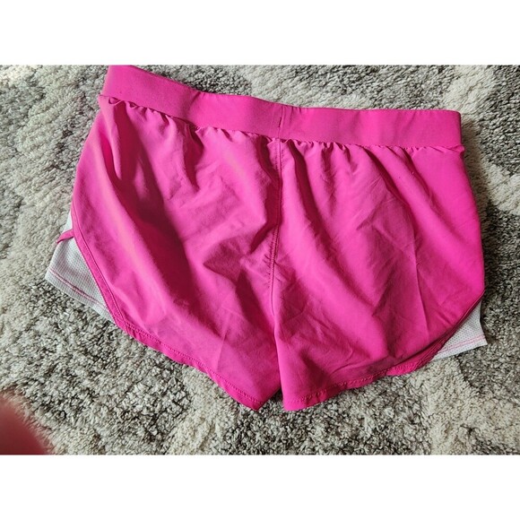 Under armour Shorts Size YXL Pink Active Loose Fit Heat Gear Unlined - Picture 6 of 6